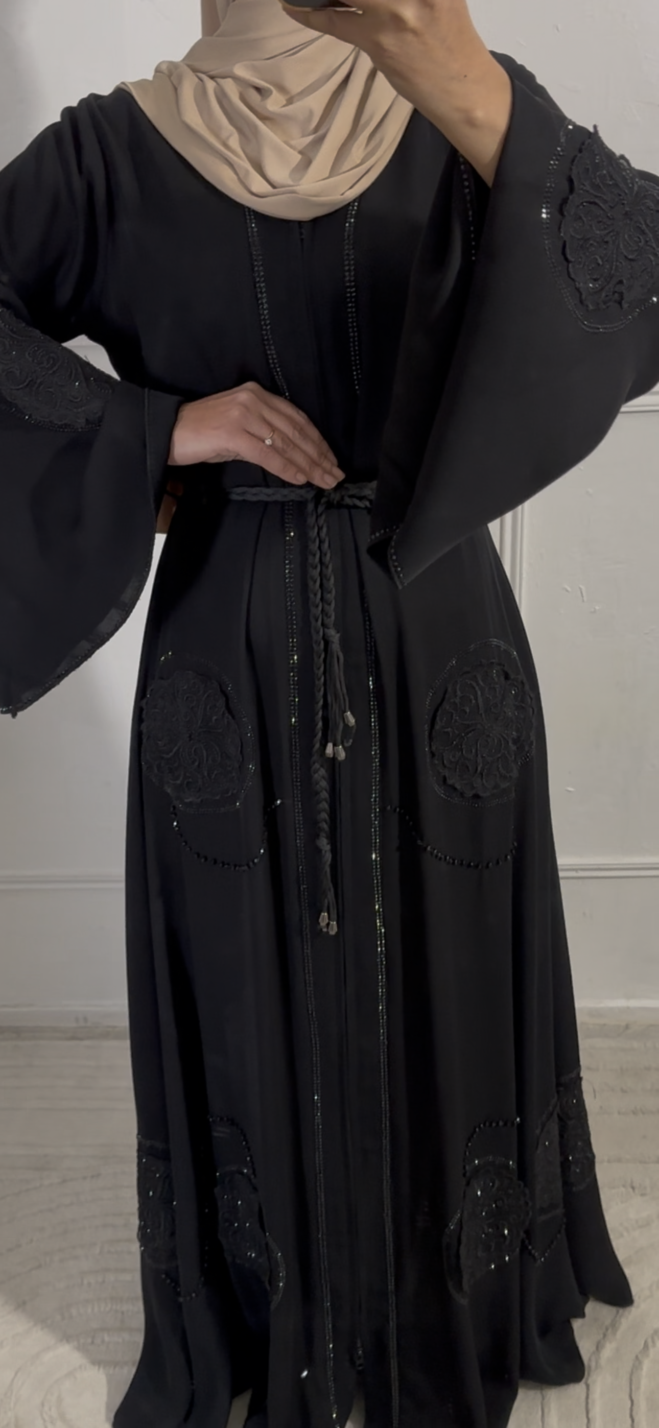 ABAYA DiMASHQ