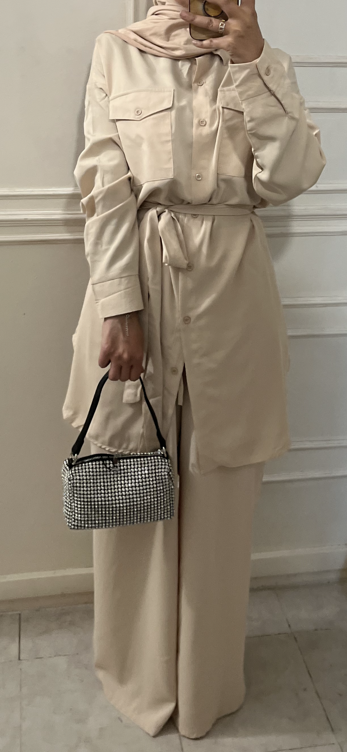 ENSEMBLE CAPSULA BEIGE