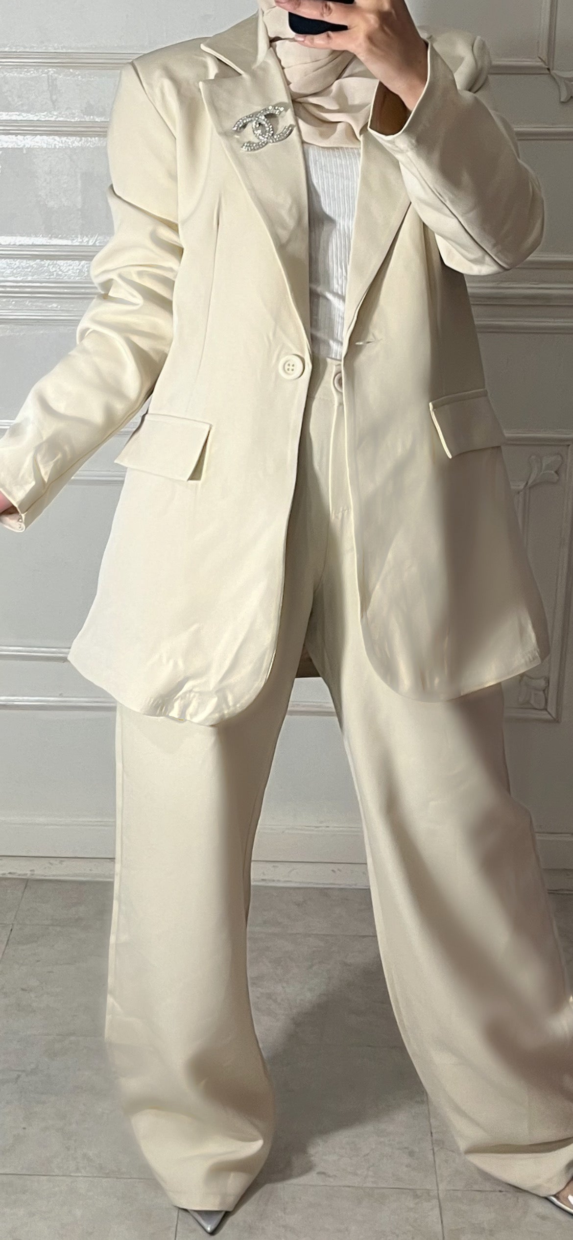 BEIGE DYNASTY SUIT