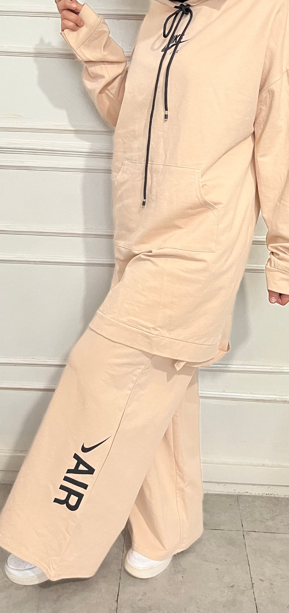 BEIGE LARGE SPORTS SET