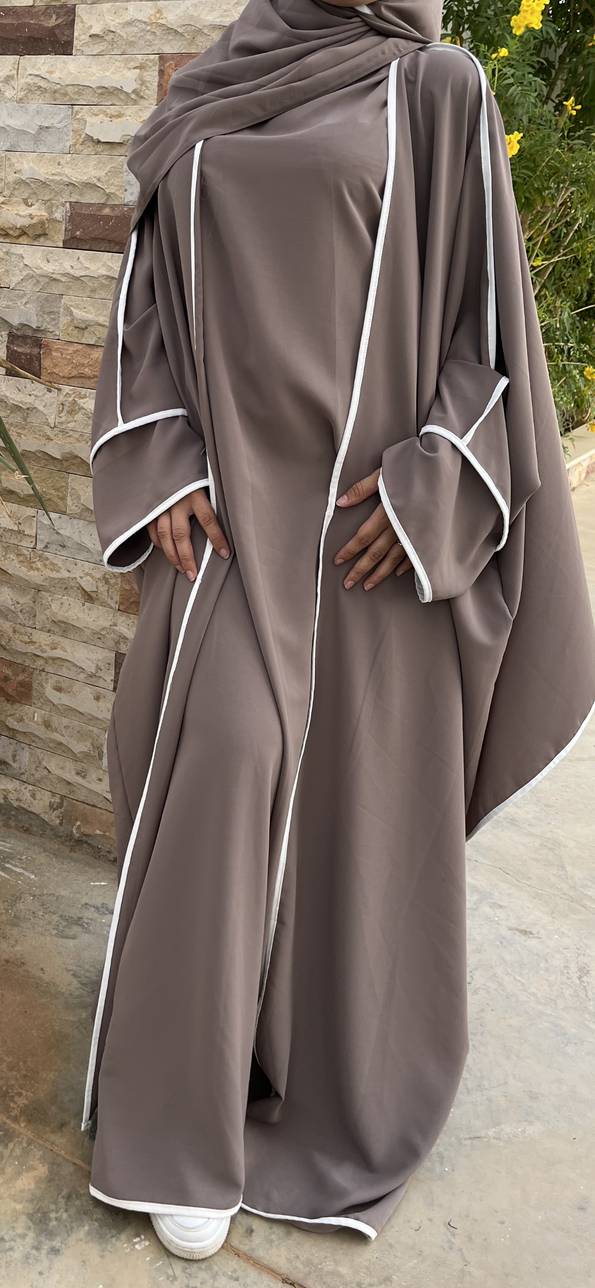 ABAYA EMYRATY TAUPE