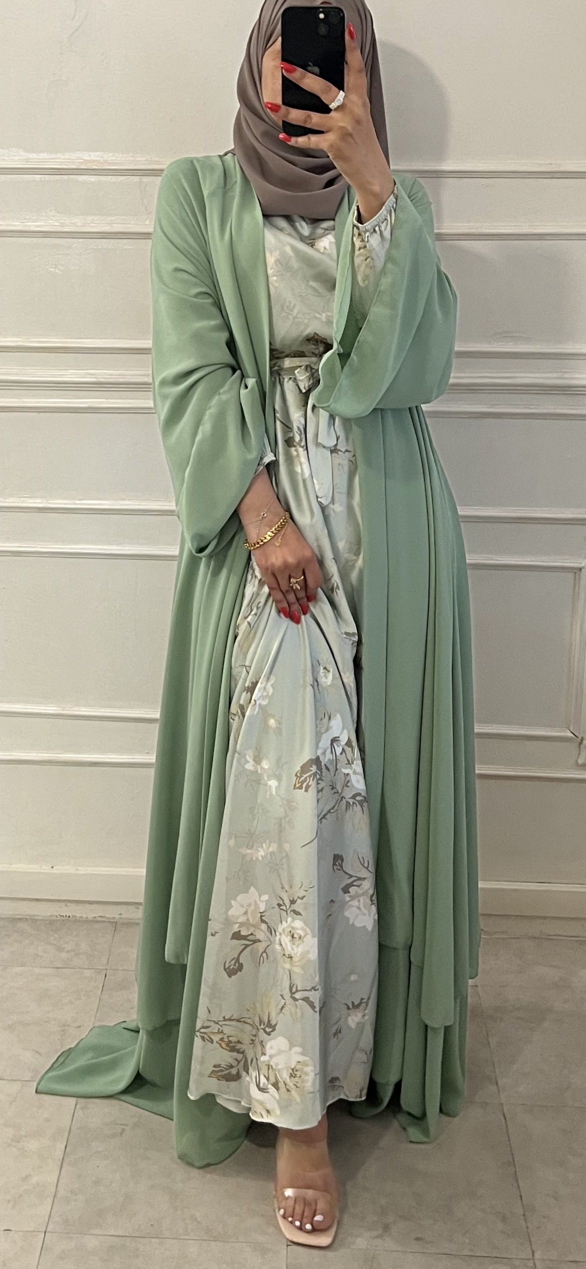 ABAYA DUBAI et  HIJAB VERT