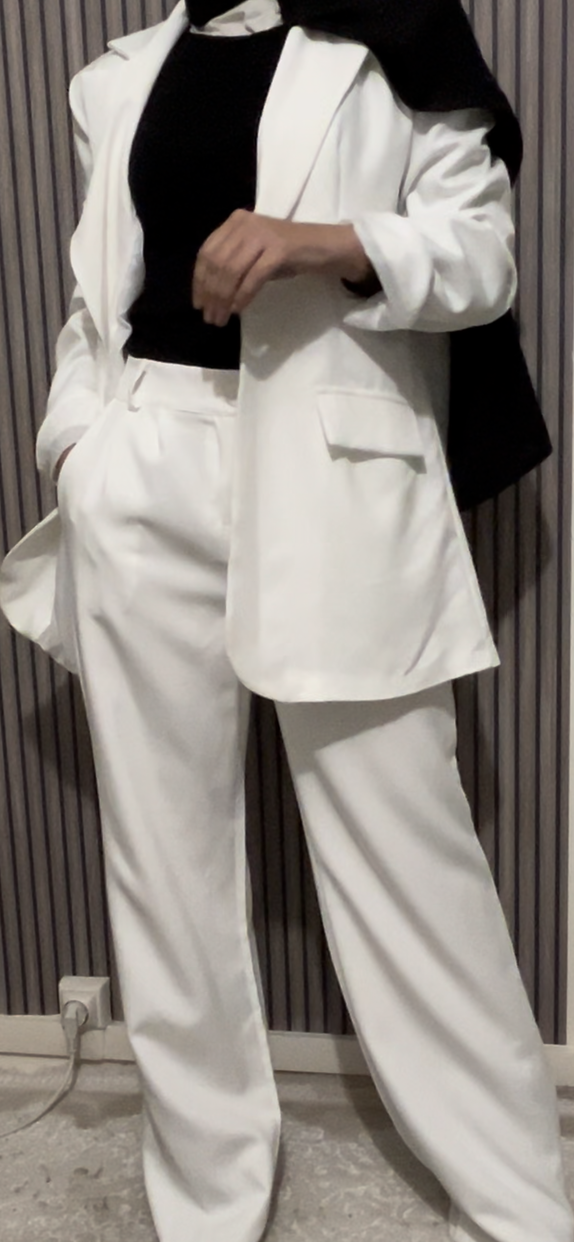 WHITE DYNASTY SUIT