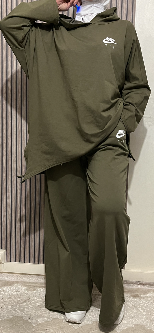 DARY KHAKI SPORTS SET