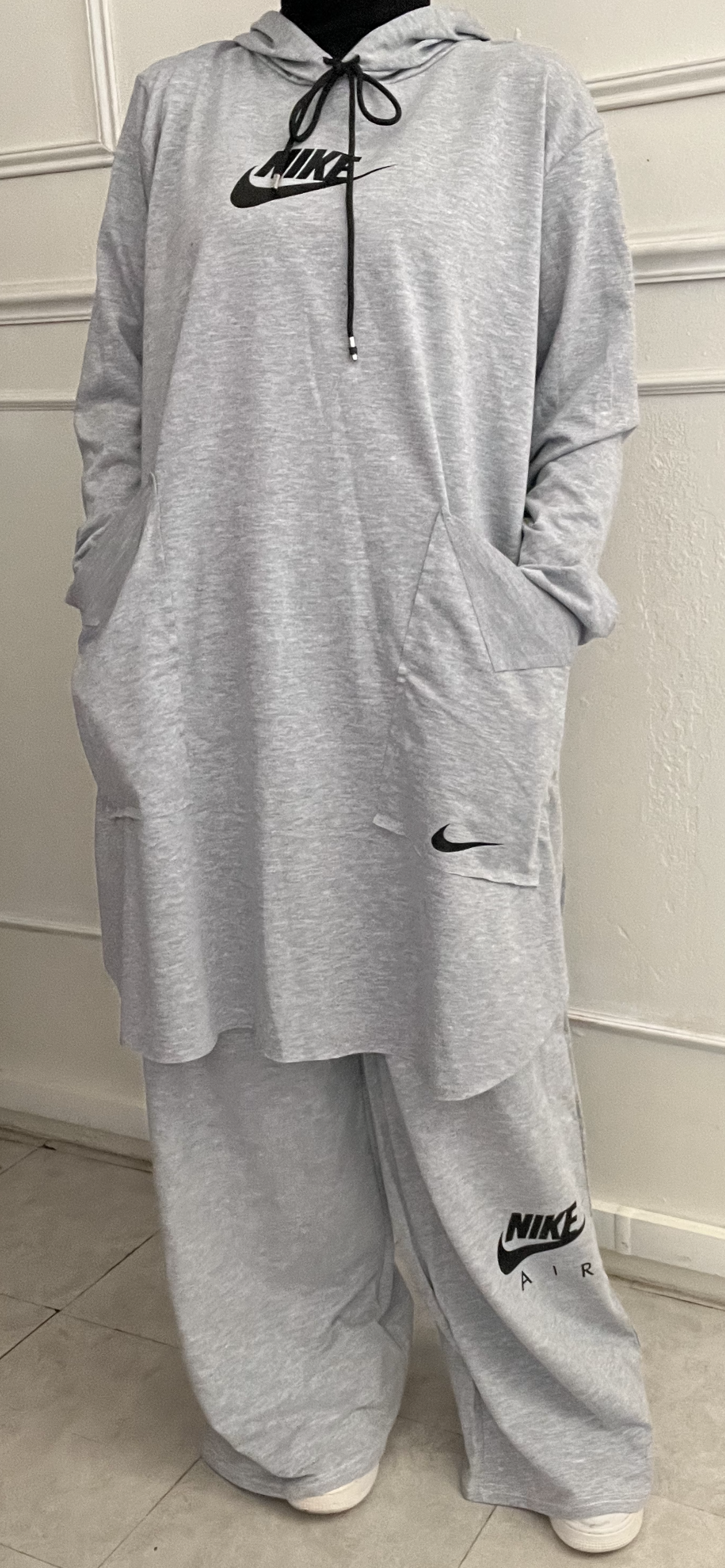 LOVA GRAY SPORTS SET