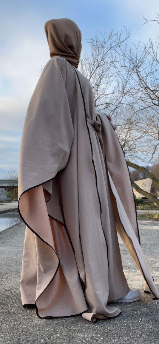 ABAYA QAMAROUNE BEIGE