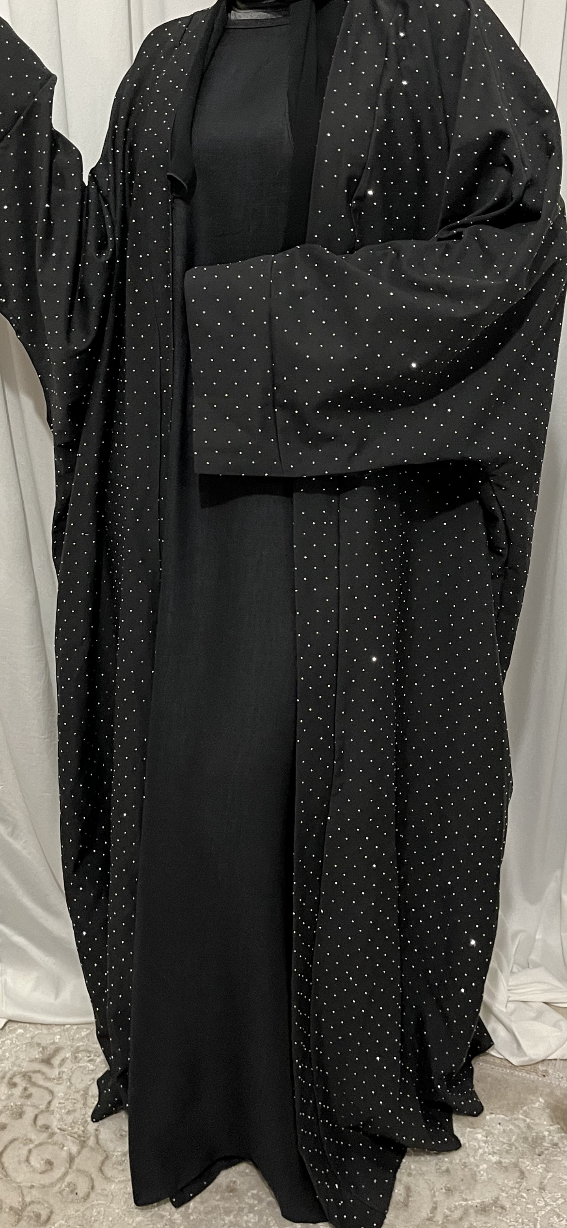 ABAYA GLOSSY