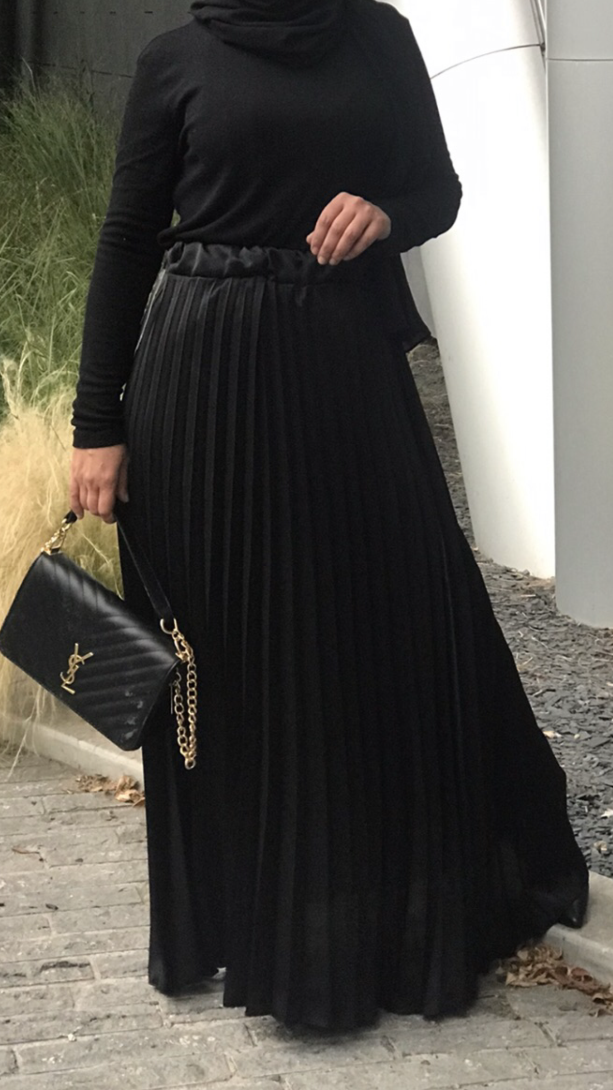 pleated skirt