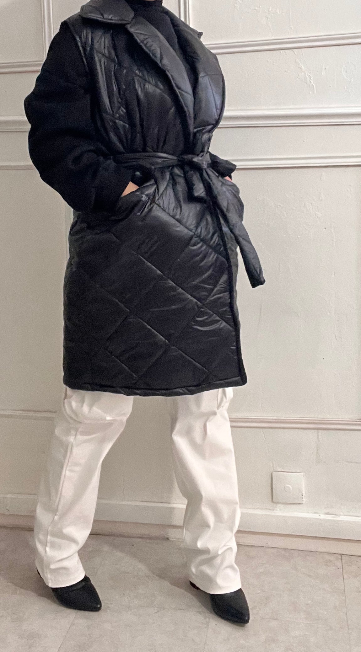 BLACK QUILTED DOWN JACKET