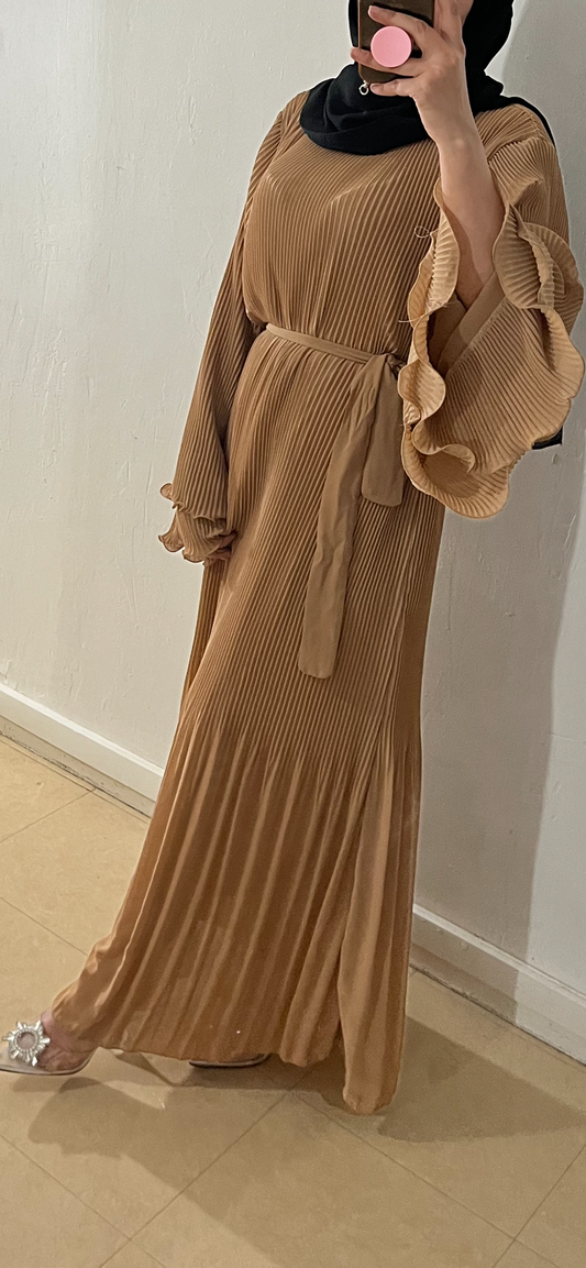 pleated abaya