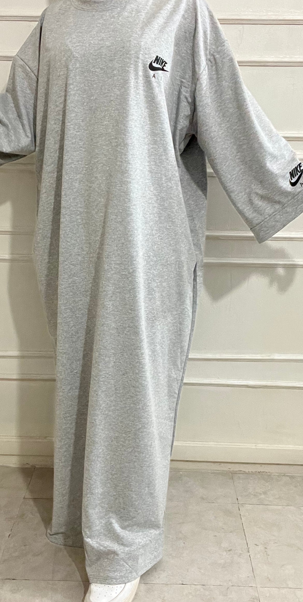 SPORTWEAR DRESS OVER GRAY