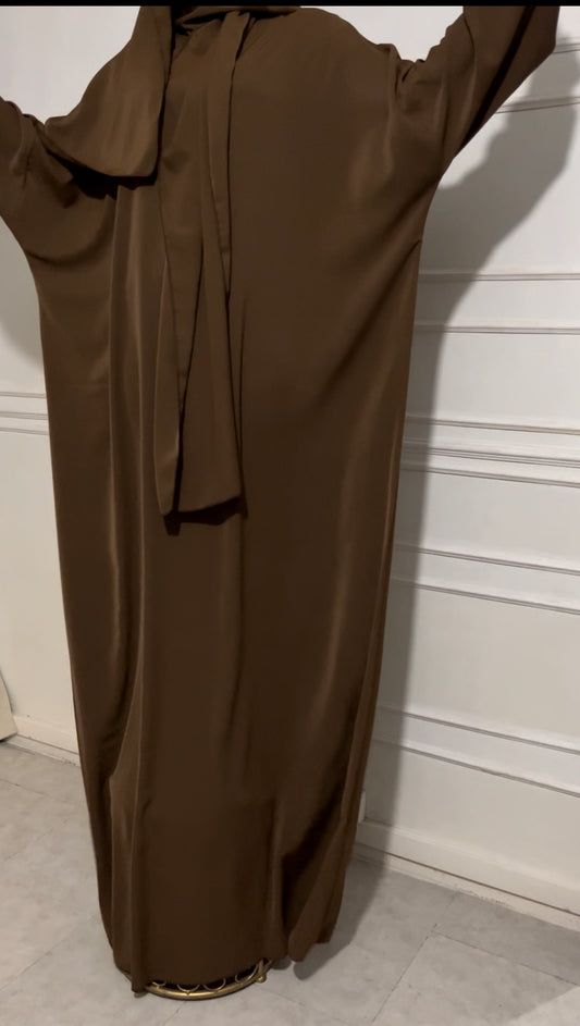 ABAYA NOUHAYLA GRANDE DE TAILLE