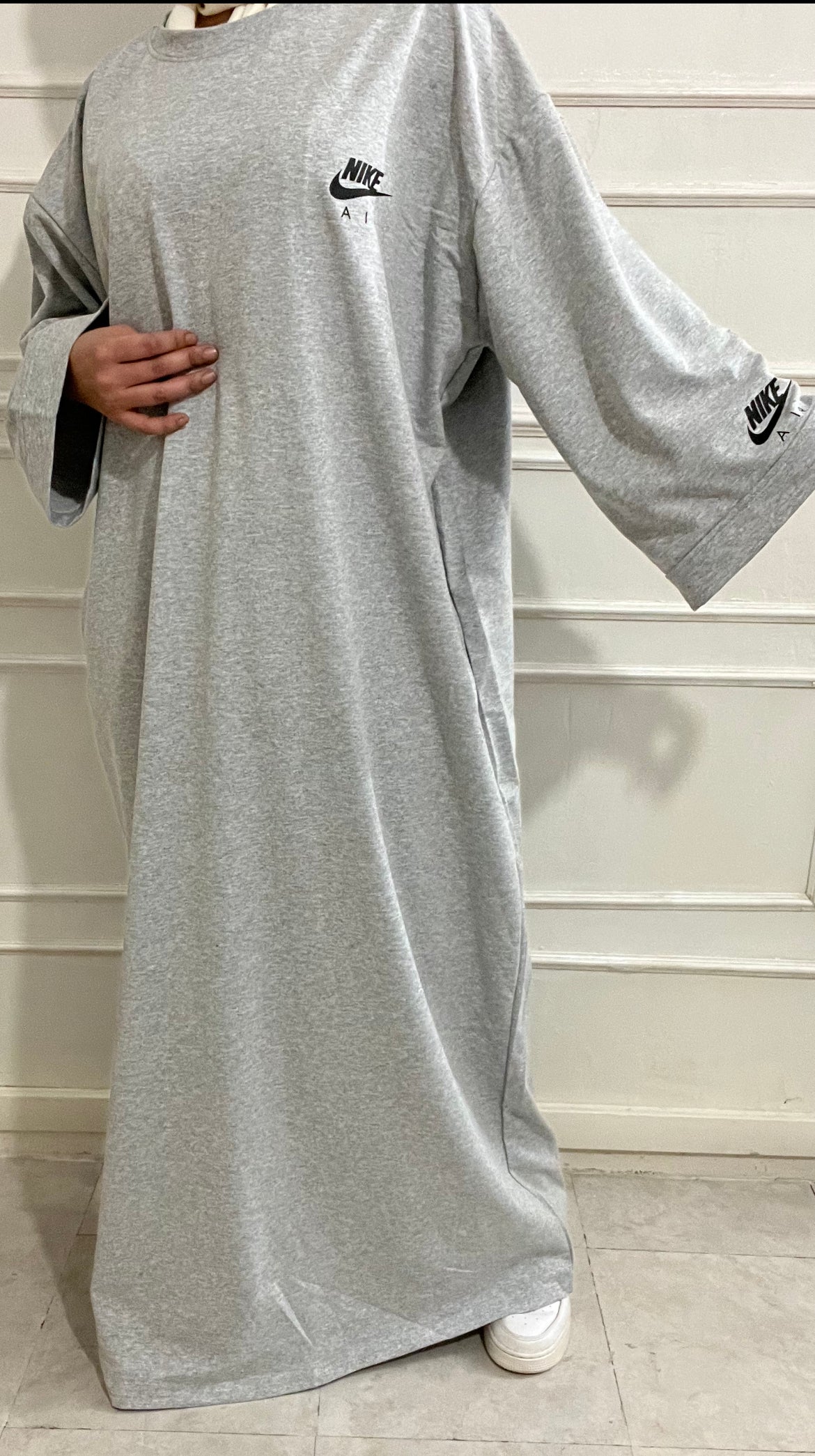 ROBE SPORTWEAR OVER GRIS