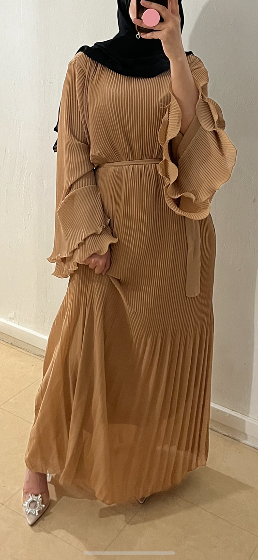 pleated abaya