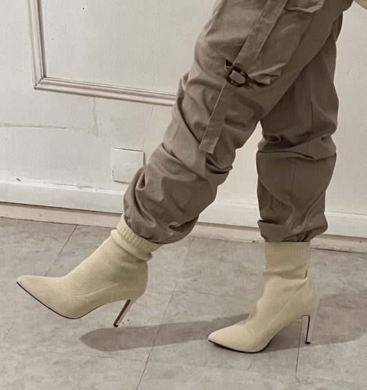 HEEL ANKLE BOOTS